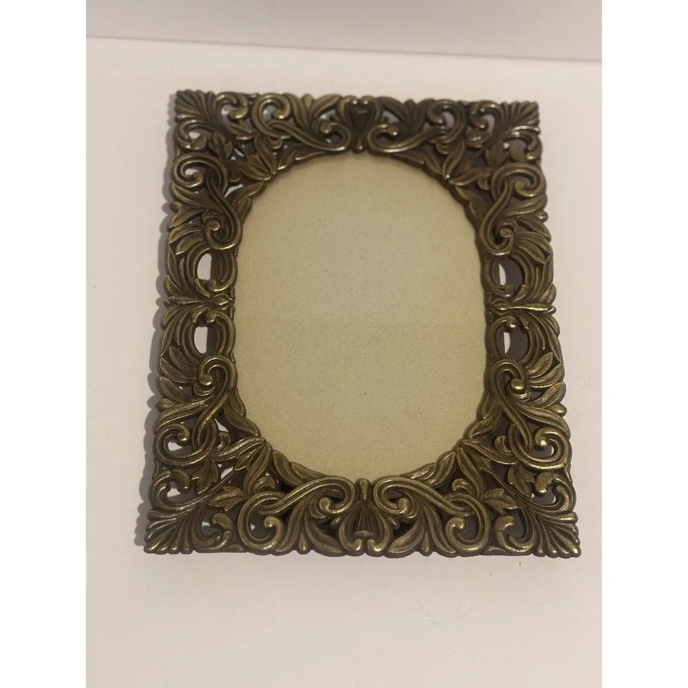 Vintage Ornate Oval Photo Frame Antique‎ Scroll